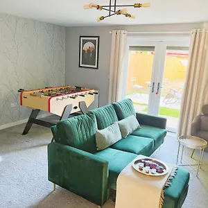 https://charming-home-near-city-centre-and-airport.hotels-newcastle-upon-tyne.com